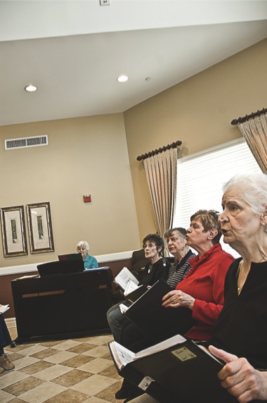 The music makers sing “Besame Mucho” at a recent rehearsal. (Photo by Chris LaPelusa/Sun Day)