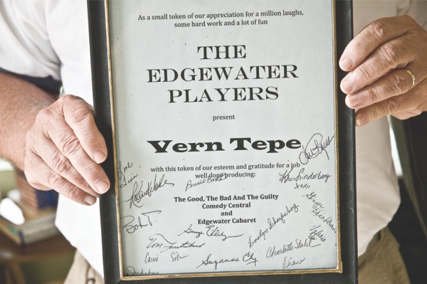 Vern Tepe displays a certificate of appreciation. (Photo by Mason Souza/Sun Day)