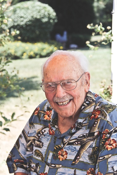 ￼Glenn Jorian, seen outside his Sun City home, used to entertain fellow Air Force pilots with gospel. (Photo by Hannah Sturtecky/Sun Day)