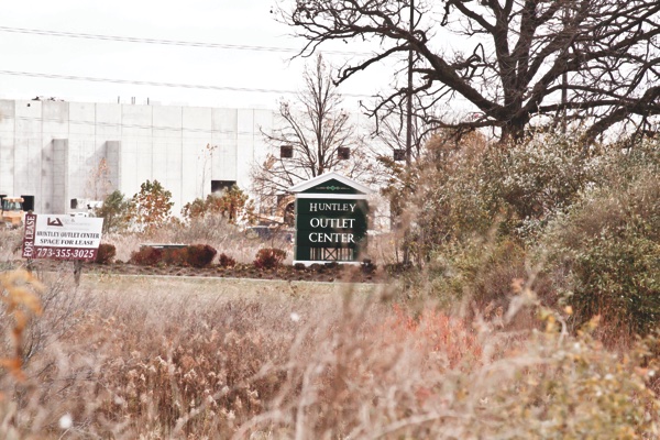 The future of the Huntley Outlet Mall remains uncertain. (Photo by Chris LaPelusa/Sun Day)