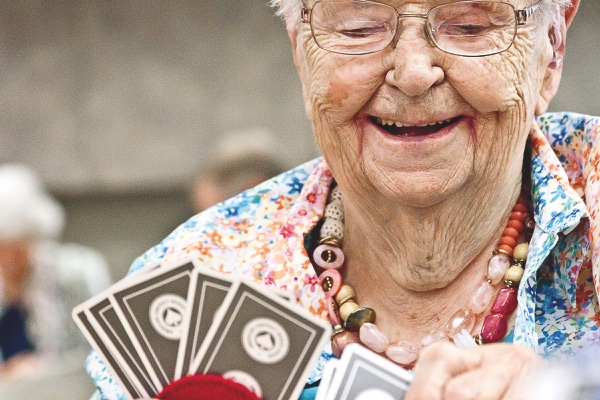 Helen Hays plays bridge about four times a week. She’s turning 99 in a couple weeks. Her friends, family, and fellow bridge players are the best hand she could be dealt. (Photo by Chris LaPelusa/Sun Day)