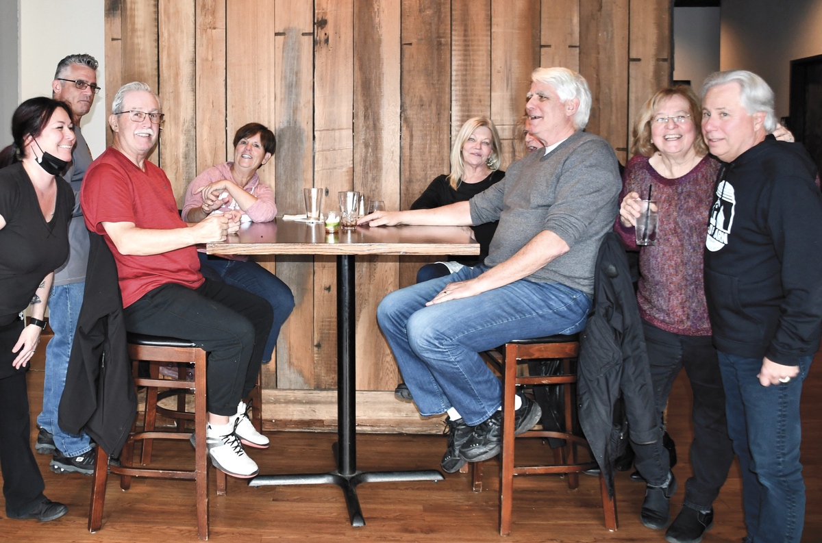 Sun City residents enjoying the free buffet at Pub 47. (Photo by Christine Such/My Sun Day News)