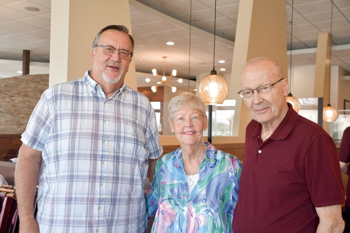 (L to R) Prairie Singers Fred Joob, Joan Riffner, and RD Holloman invite you join them in song! (Photo by Christine Such/My Sun Day News)