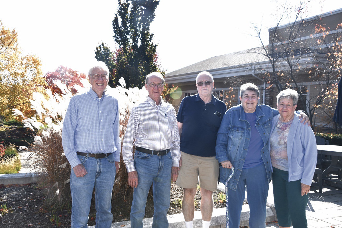 Sun Concert Band (L to R): David Macaulay, Jerry McClellan, Gary Krewer, Donna Bressler and Nancy Morbeck. (Photo by Christine Such/My Sun Day News)